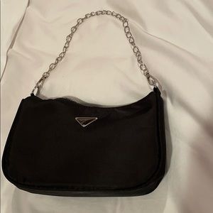 nylon shoulder bag with triangle with small pouch